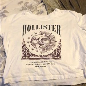 Hollister boyfriend cropped t-shirt